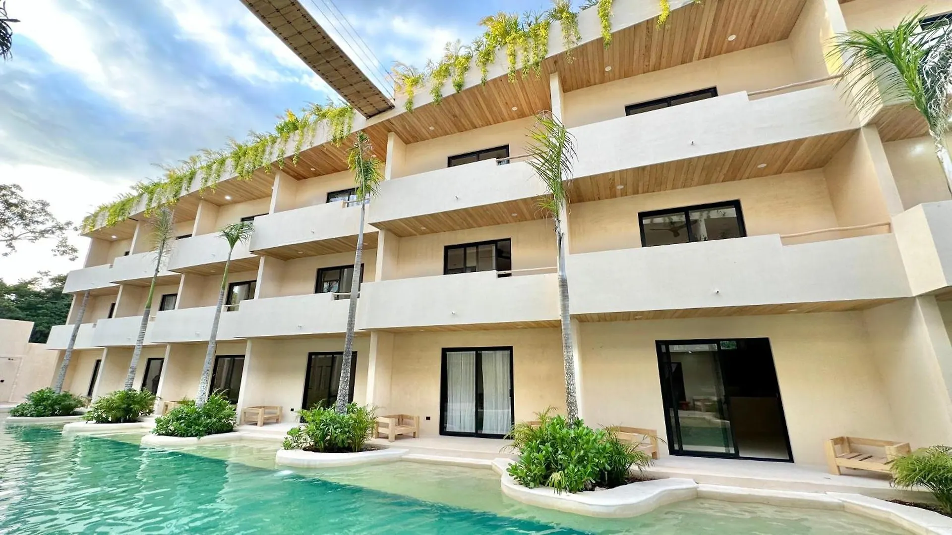 Cocay Tulum Welcome To The Jungle Aparthotel
